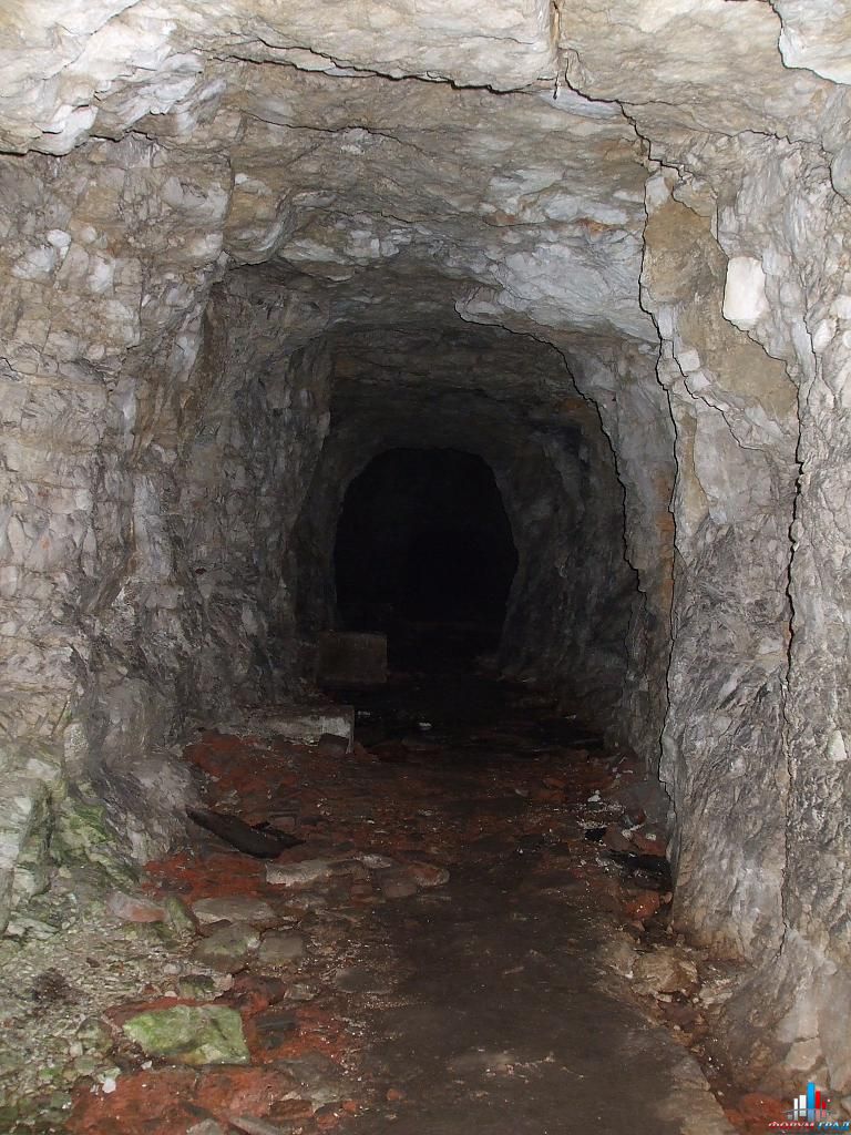 деветашка пещера