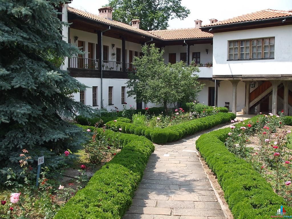 соколски монастырь