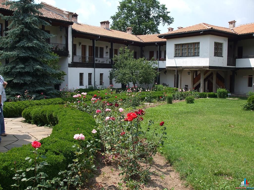 соколски монастырь