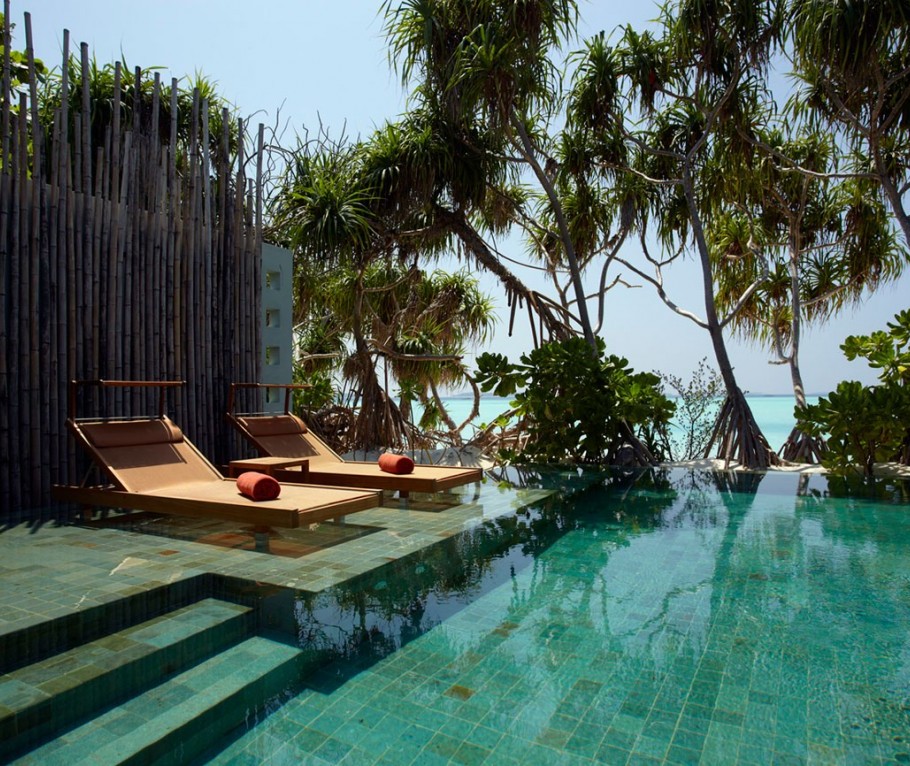 anantara-kihavah-villas-01