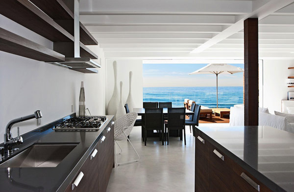 modern-house-in-malibu-06