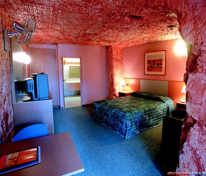 desert-cave-hotel-06