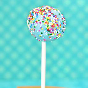 fake-cakes-cake-pops-07