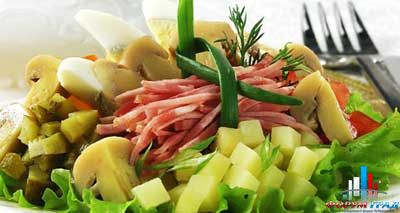 Салат грибной с ветчиной