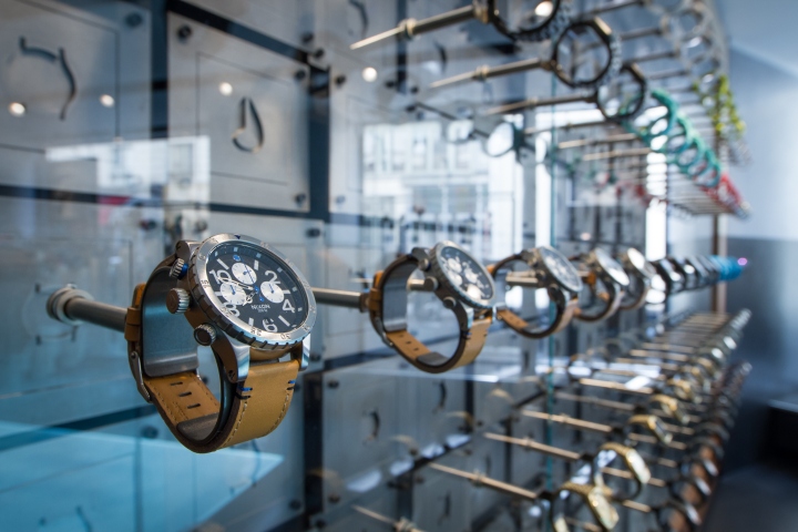 nixon-store-by-checkland-kindleysides-7