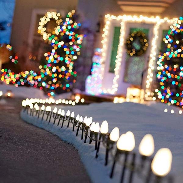 outdoor-christmas-lighting-decorations-17-2