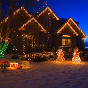 outdoor-christmas-lighting-decorations-37