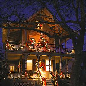 outdoor-christmas-lighting-decorations-3