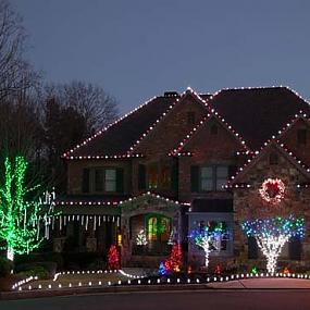 outdoor-christmas-lighting-decorations-7