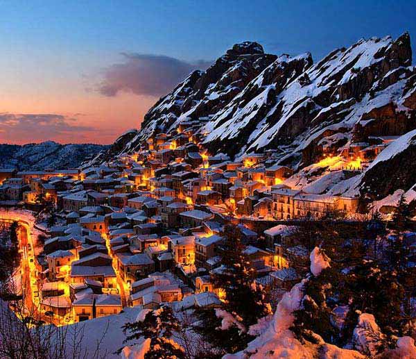 places-you-should-visit-this-winter-36