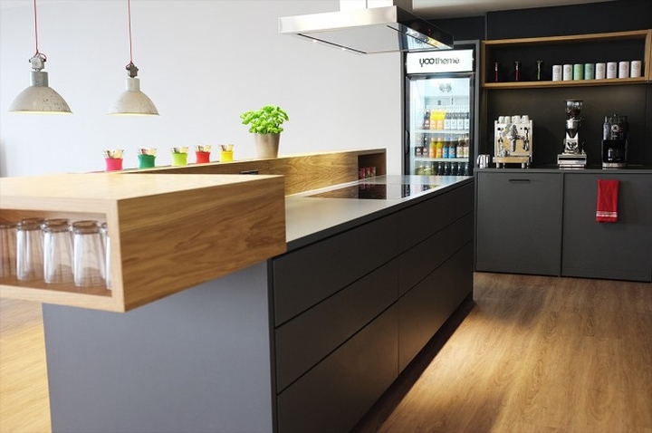 yootheme-offices-hamburg-germany-04