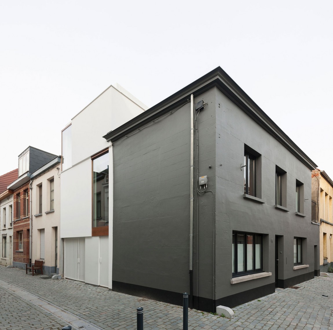 Интерьер современного дома LKS в Лире, Бельгия