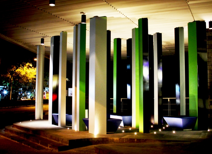 w-mexico-citys-living-room-01