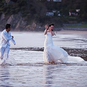 couple-on-beach-wedding-24
