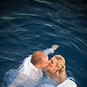 couple-on-beach-wedding-34