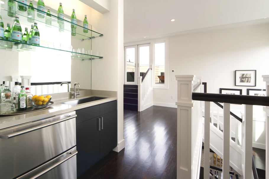 california-chic-at-liberty-hill-residence