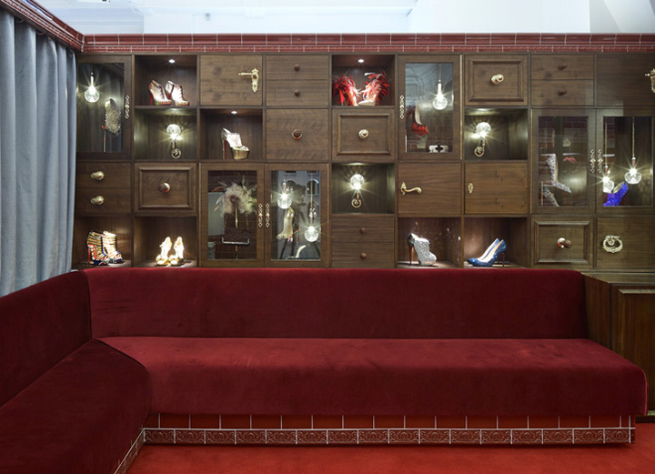 christian-louboutin-store-03