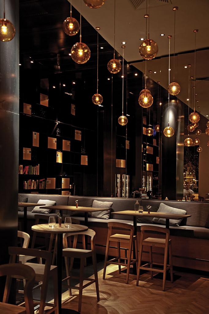 zona-wine-bar-restaurant-heni-kiss-pos1t1on-budapest-03