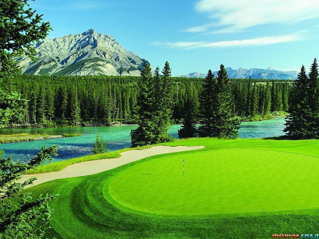 Окрестности отеля Fairmont в Banff Springs