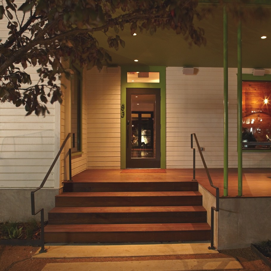 icenhauers-cocktail-lounge-texas-us-05