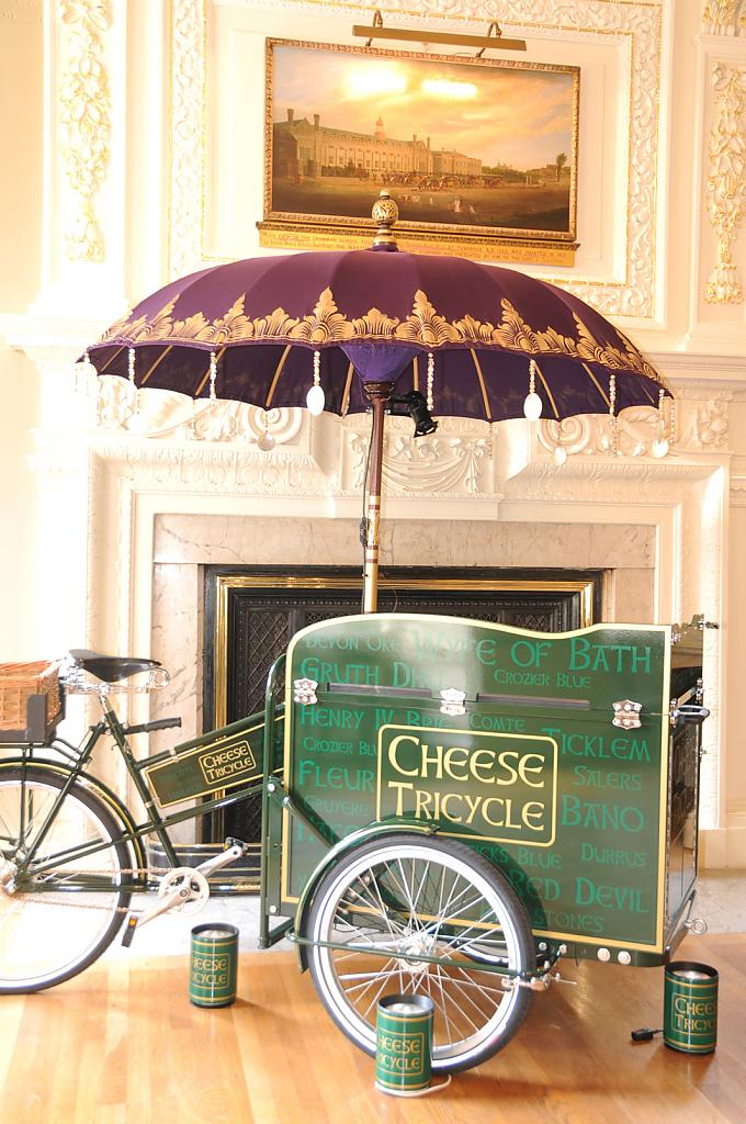cheese-cart-guides-for-brides