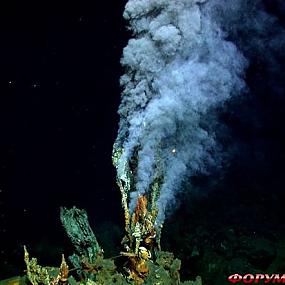 deep-sea-hydrothermal-vent-05