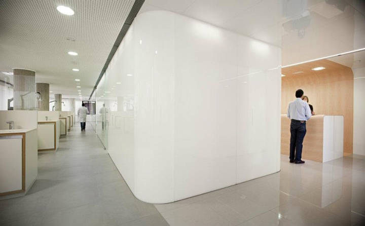 dental-office-by-estudio-arquitectura-hago-malaga-spain-09