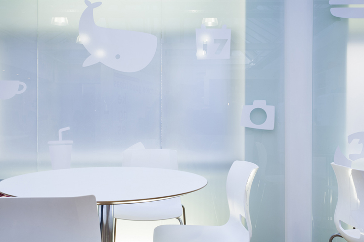 livingsocial-office-by-the-interiors-group-london-15
