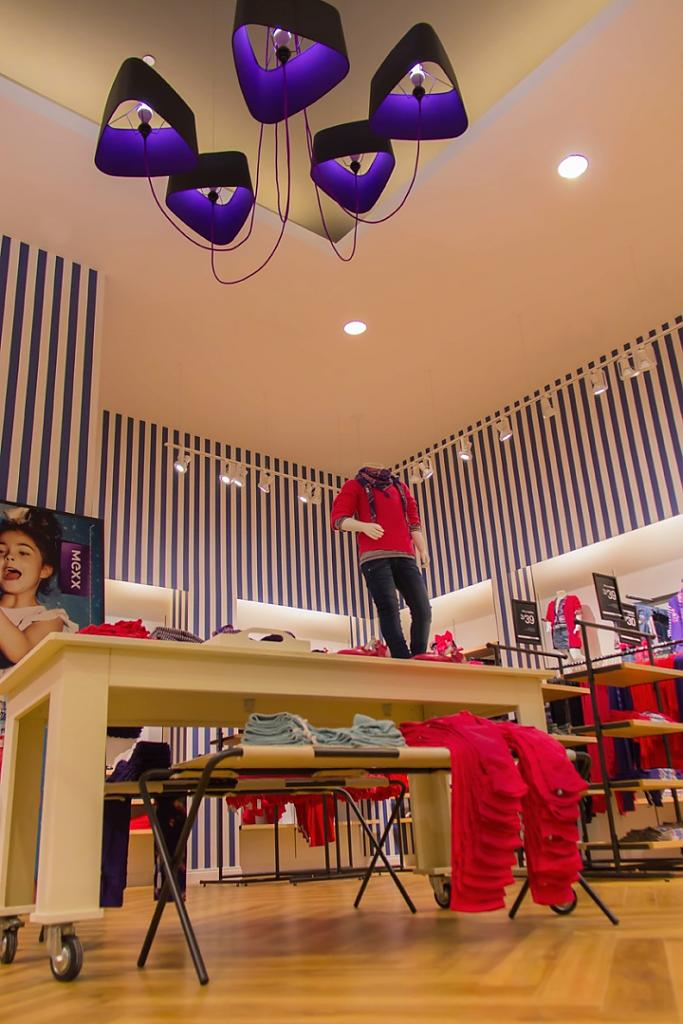 mexx-store-by-idx-design-com-montreal-canada-07