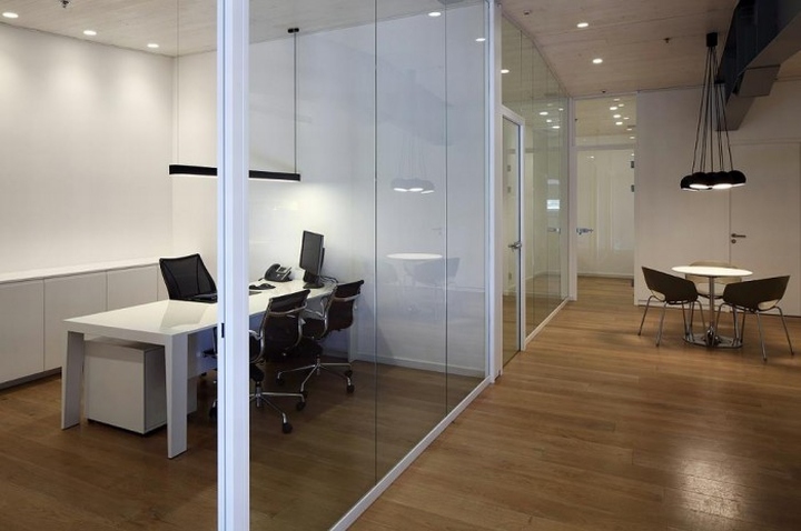 mizog-plus-office-by-maya-elazar-studio-rosh-hain-israel-14