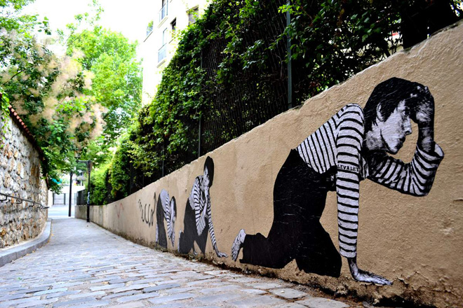 street-art-in-paris-by-levalet-14