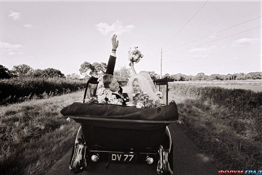 honeymoon-wedding-car-07