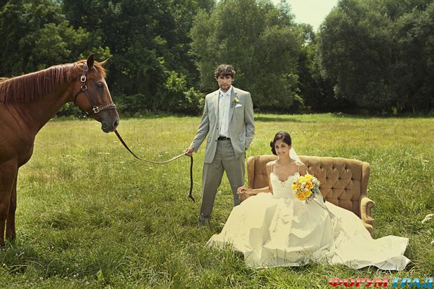 wedding-props-horse-23