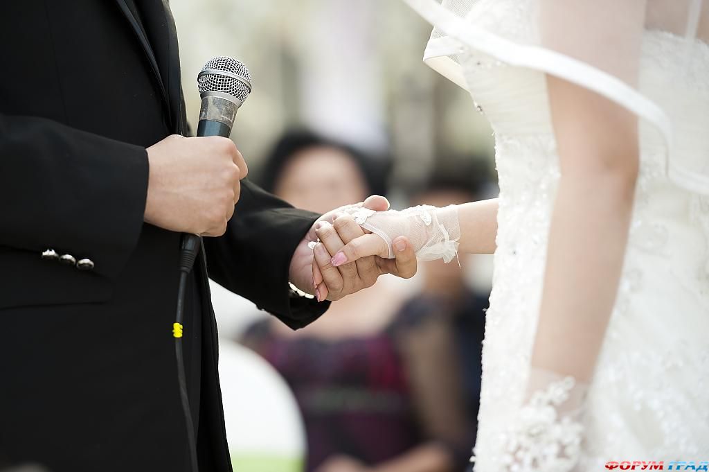 hold-my-hand-131