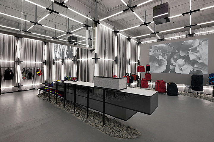 crumpler-store-by-ryan-russell-melbourne-01