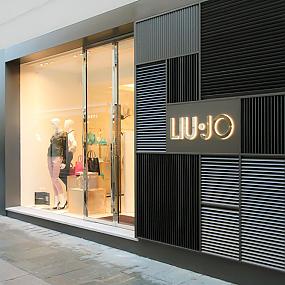 liu-jo-store-christopher-goldman-ward-reggio-emilia-italy-14