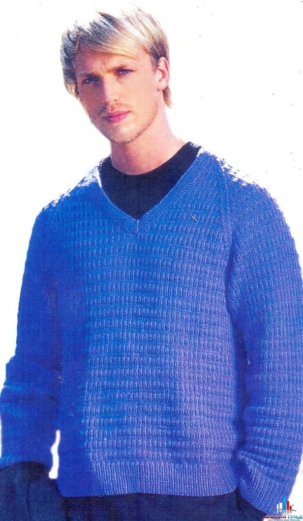 Сиреневый пуловер