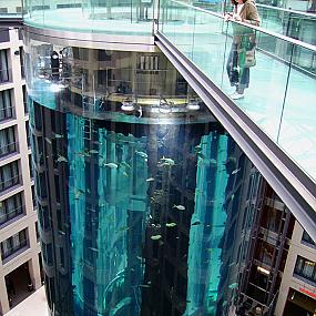 aquadom-in-radisson-blu-hotel-berlin-06