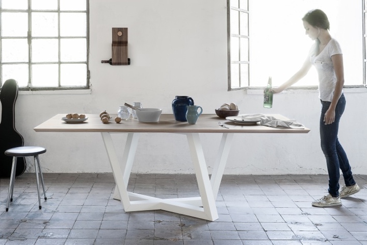 dedalo-table-by-chiara-pellicano-01