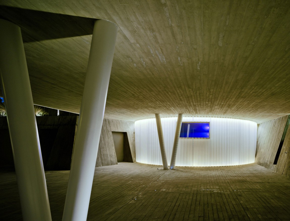 house-by-clavel-arquitectos-07
