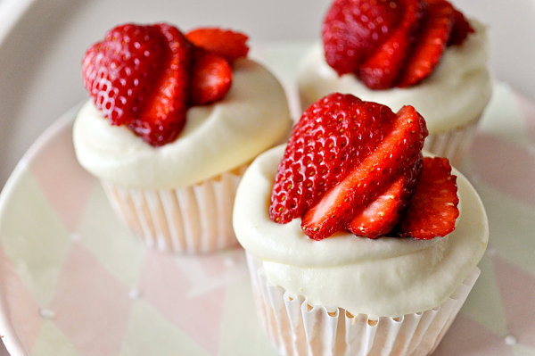 angel-food-cupcakes