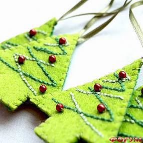 новогодние игрушки