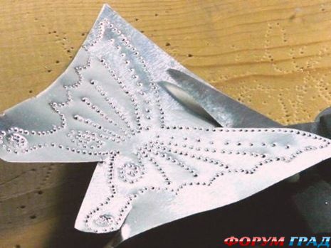 бабочка из фольги