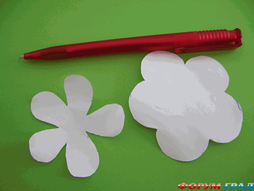 брошка из джинсы