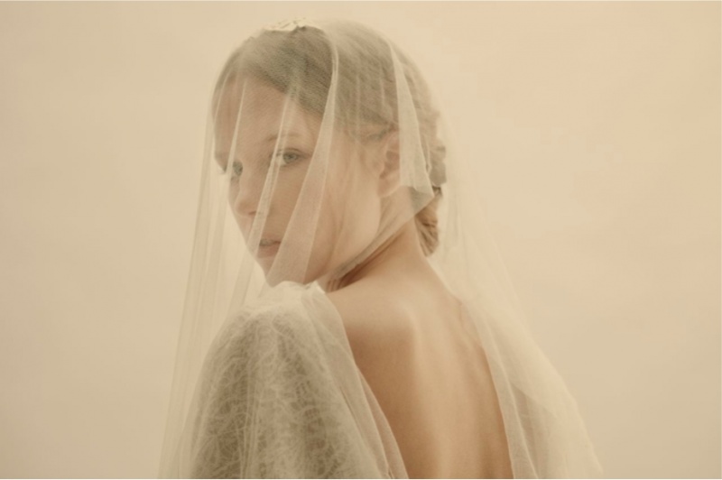 relaxed-and-bohemain-cortana-wedding-dresses-01