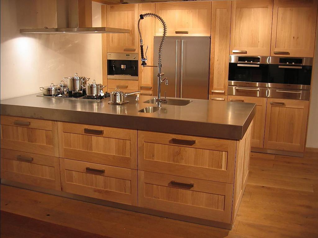 brown-kitchen-cabinets-08