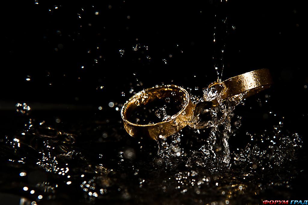 wedding-rings-water-04