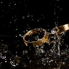 wedding-rings-water-04