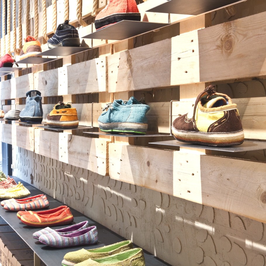 store-design-sole-rebels-04