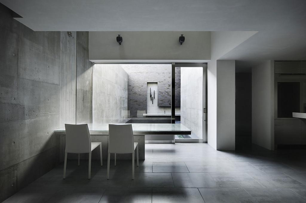 house-of-silence-34